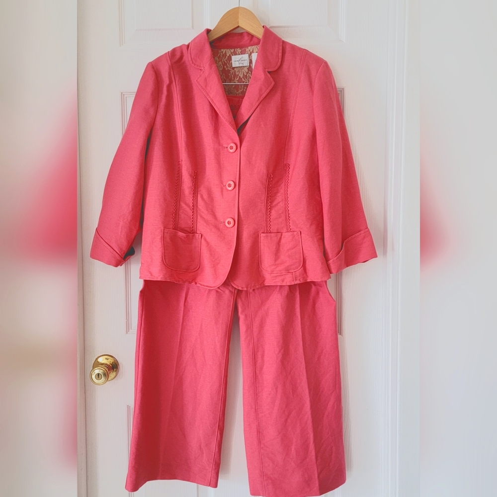 Vintage Emma James 2 Piece Pink Pant Suit - Excellent Condition Petite 16